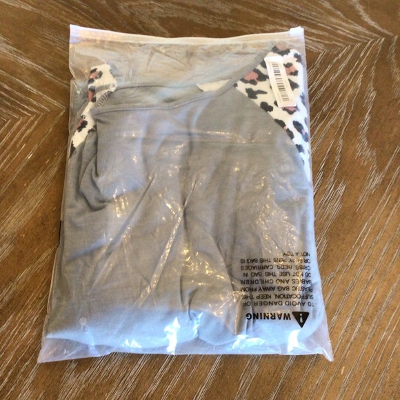 Fashion Womens Gray Leopard Print Tassel Trim Short Bell Sleeve Top XXL - Picture 5 of 9